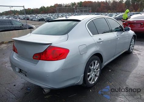 2013 Infiniti G37X из США, поврежденный, VIN JN1CV6AR1DM767615